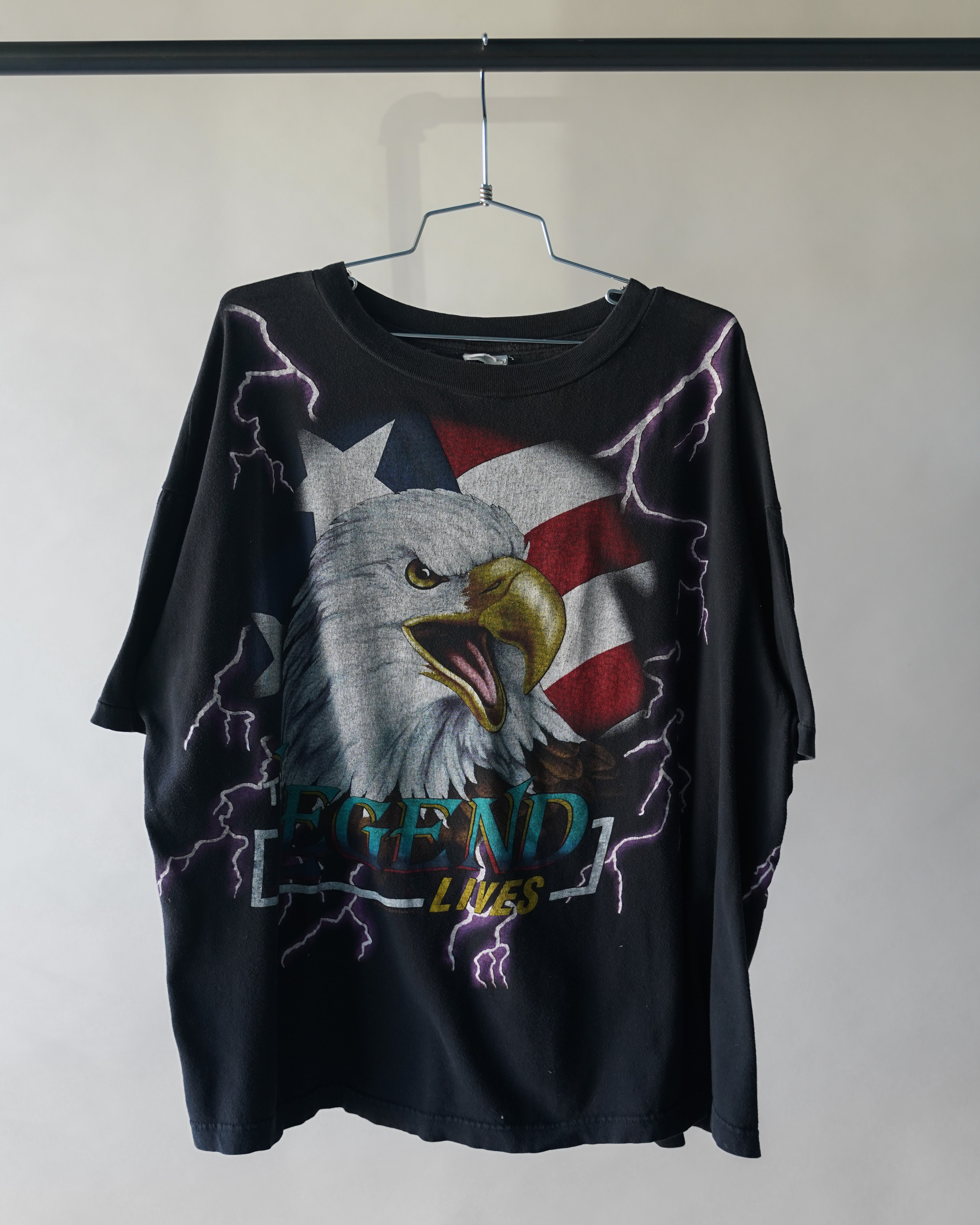 Usa Thunder store Eagle Graphic Tee